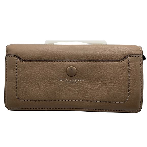 MARC JACOBS Pebbled Leather tan Continental Zip around Wallet - Picture 1 of 7